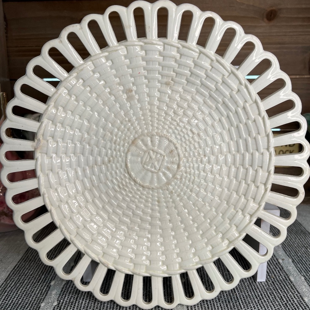 Antique Basketweave Creamware Wedgwood Plate
